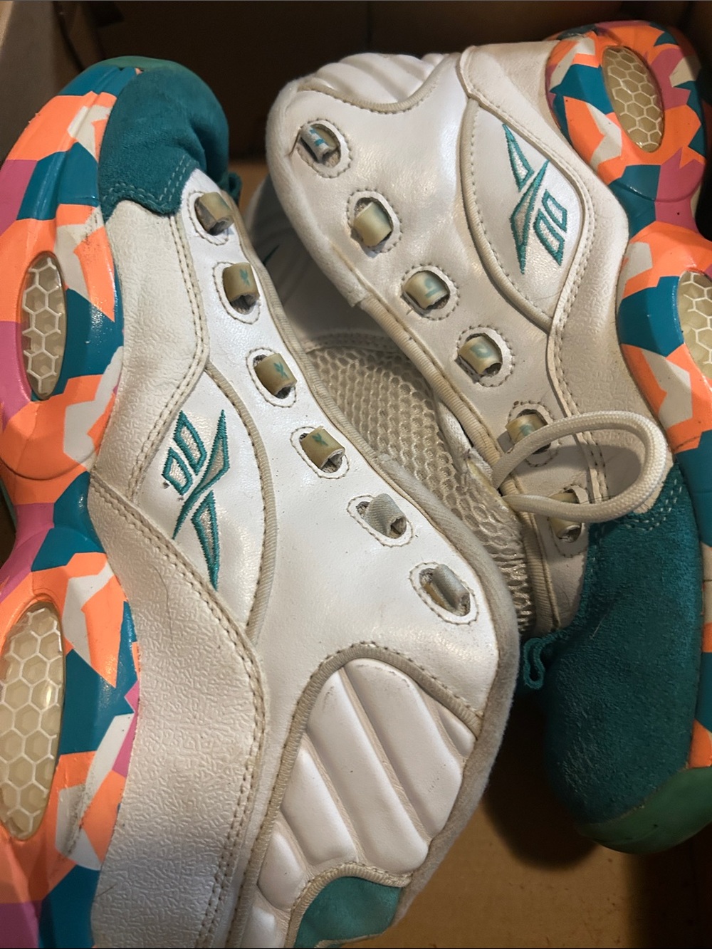 Reebok White Sneakers with Teal Accents and Multicolor Soles